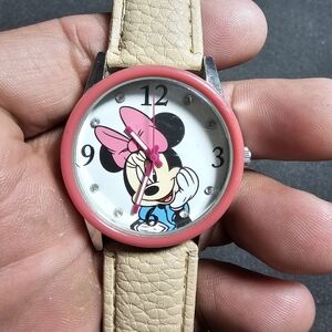 Disney Mini Mouse Ladies Quartz Watch Silver Tone White Dial Working MIN119WM sh